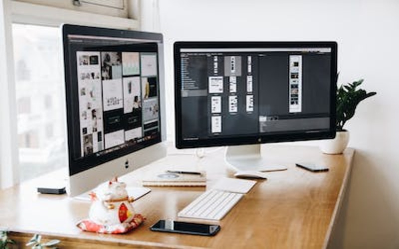 Web Designers Advancing through Marketing Strategies